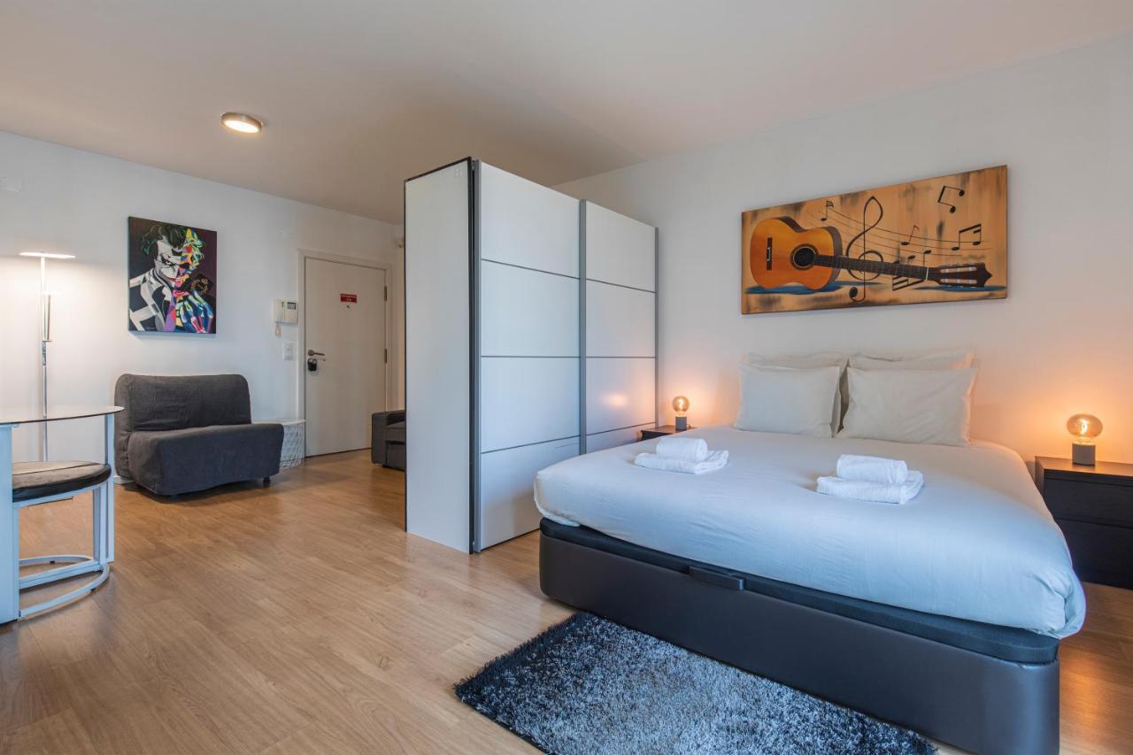 Bright & Comfy Flat In Lisbon By Lovelystay Экстерьер фото